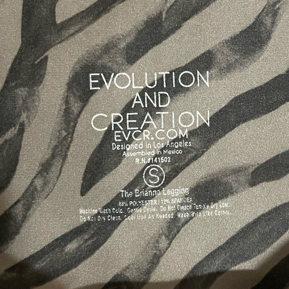 Women’s Evolution and Creation animal print high waist The Brianna leggings Sm - Picture 3 of 3